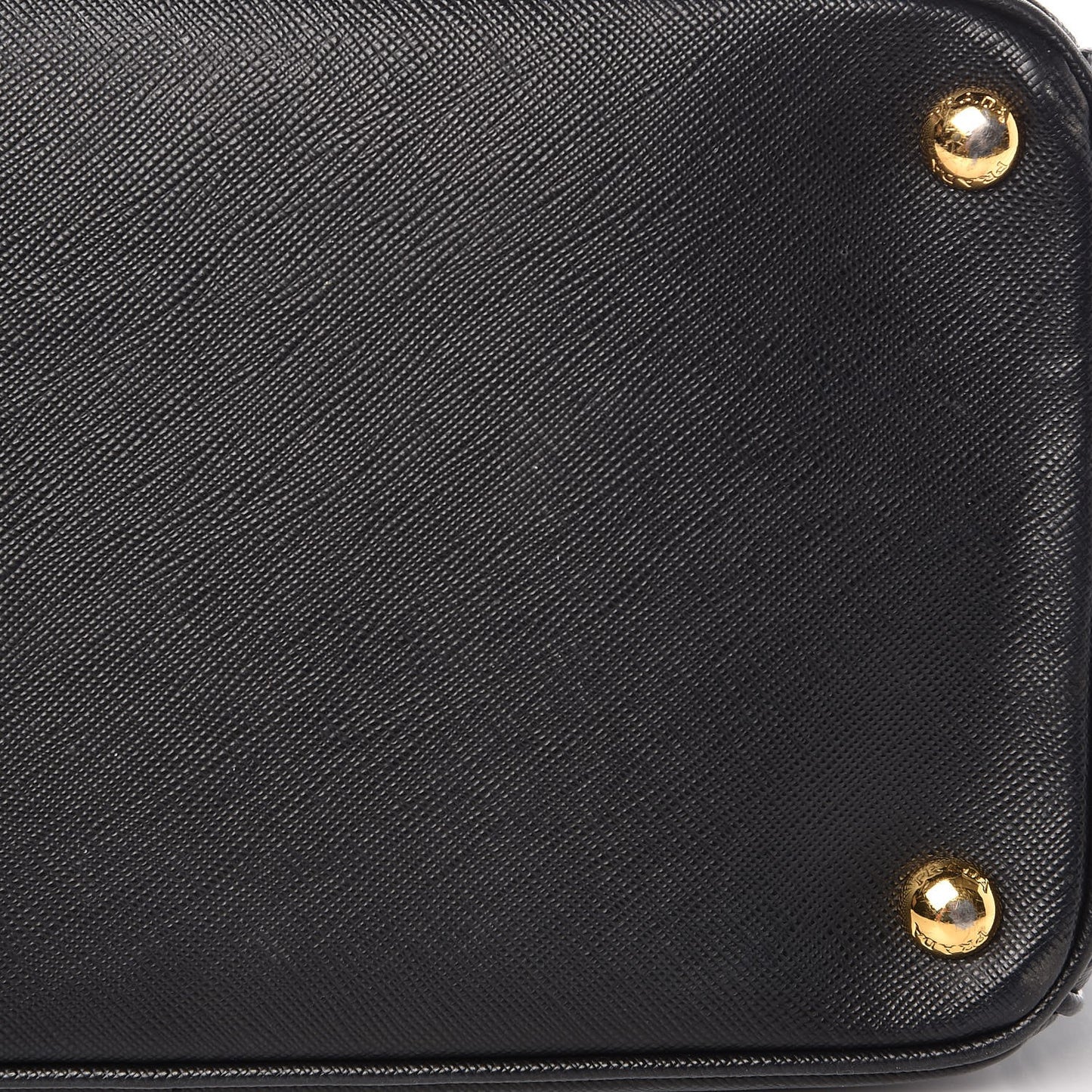 Saffiano Medium Galleria Double Zip Tote Black
