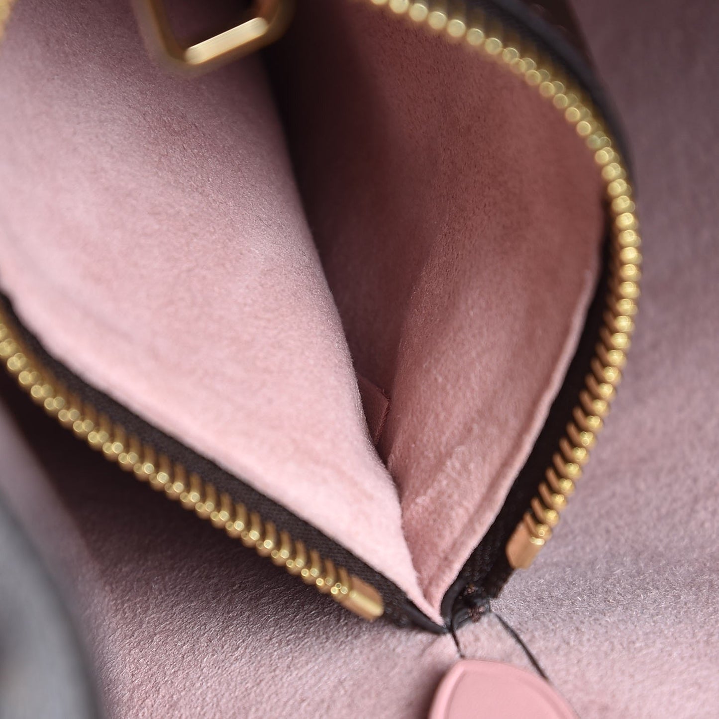 Monogram Neonoe MM Rose Poudre