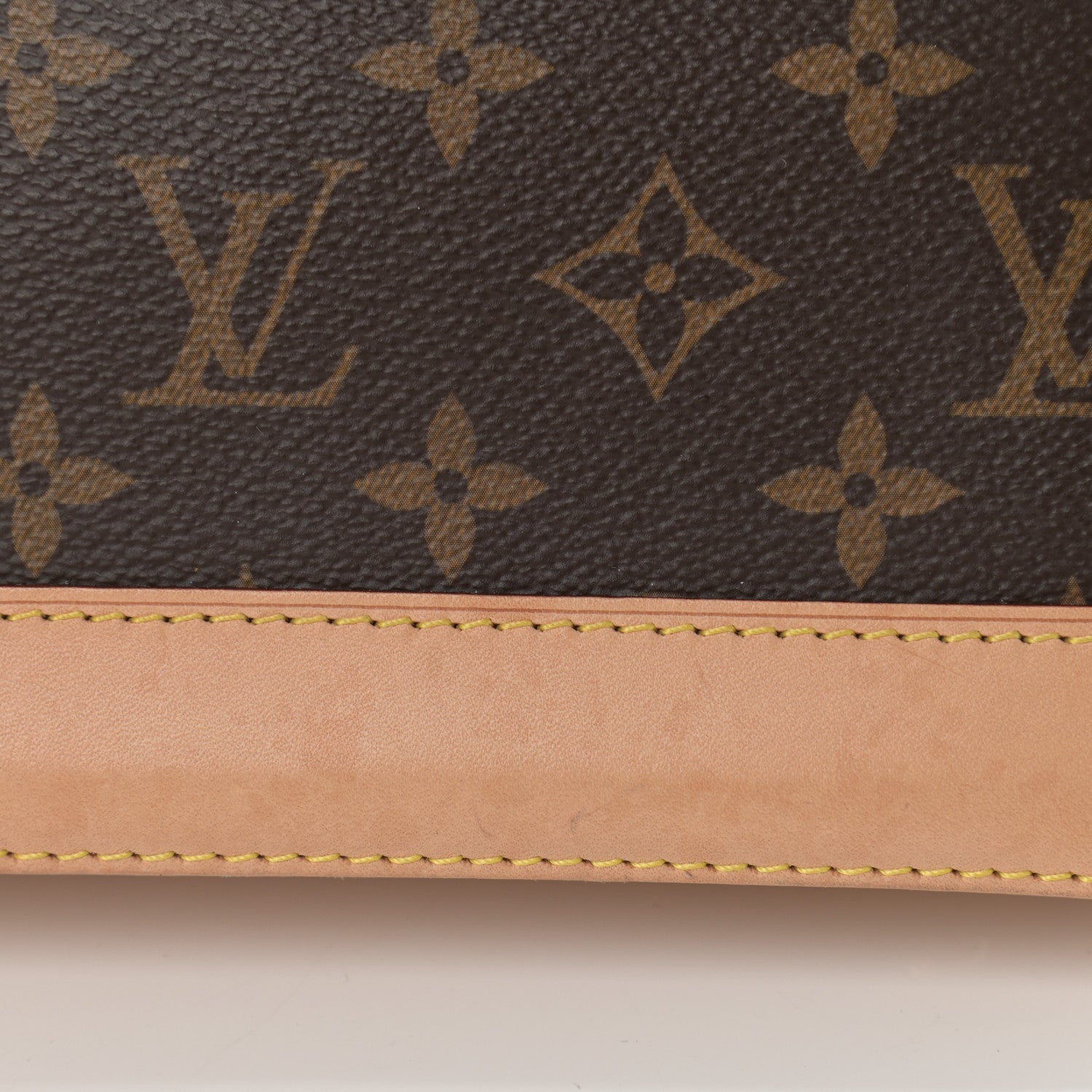 Louis Vuitton Monogram Alma BB 13 of 17