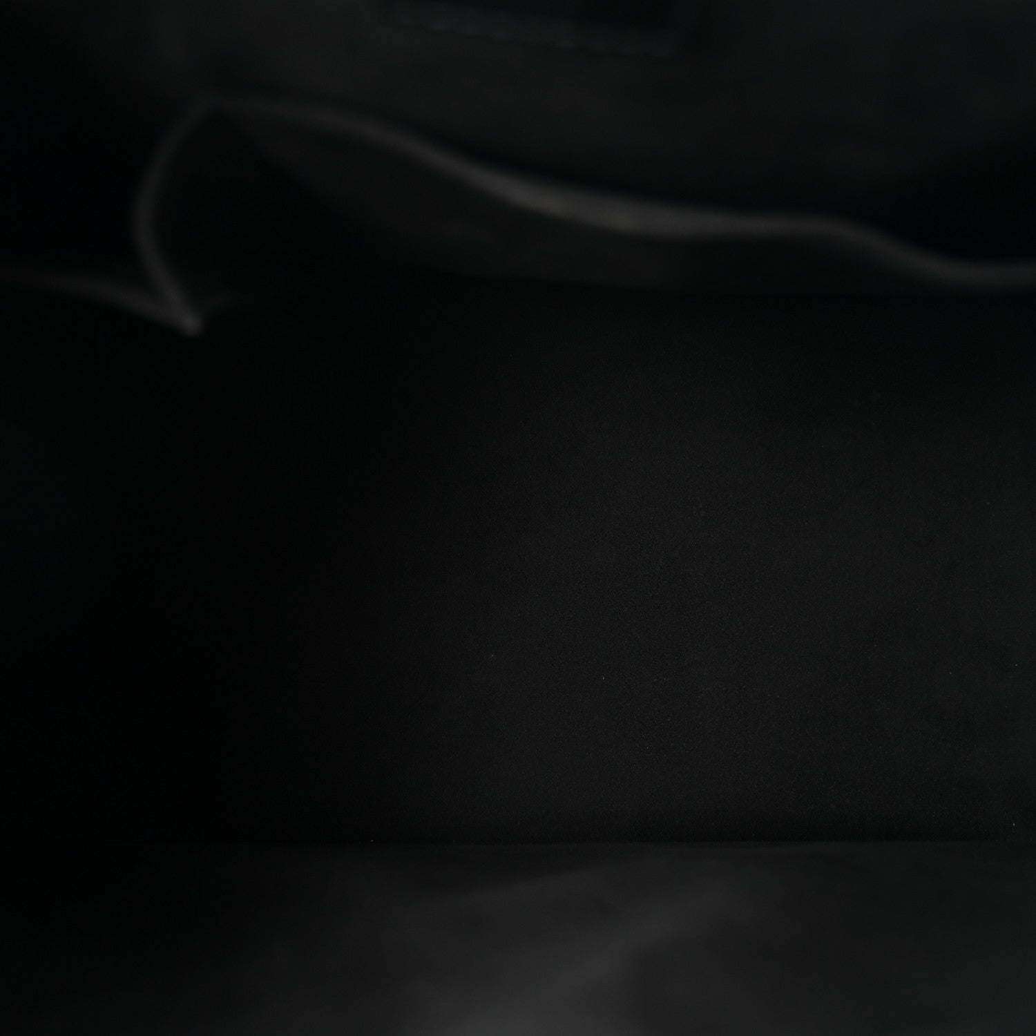Louis Vuitton Electric Epi Alma PM Black 5 of 9