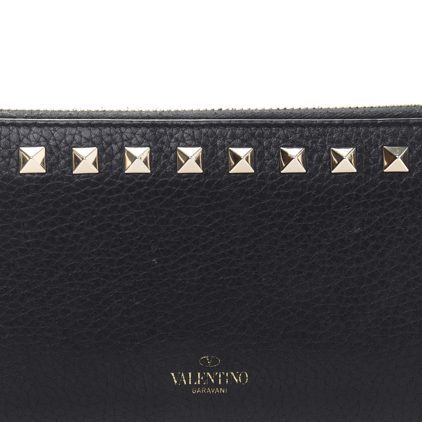 Pebbled Calfskin Rockstud Zip Around Wallet Black