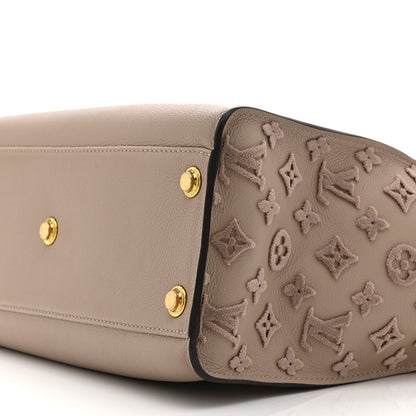 Louis Vuitton Calfskin Monogram Tufting On My Side Galet 9 of 9