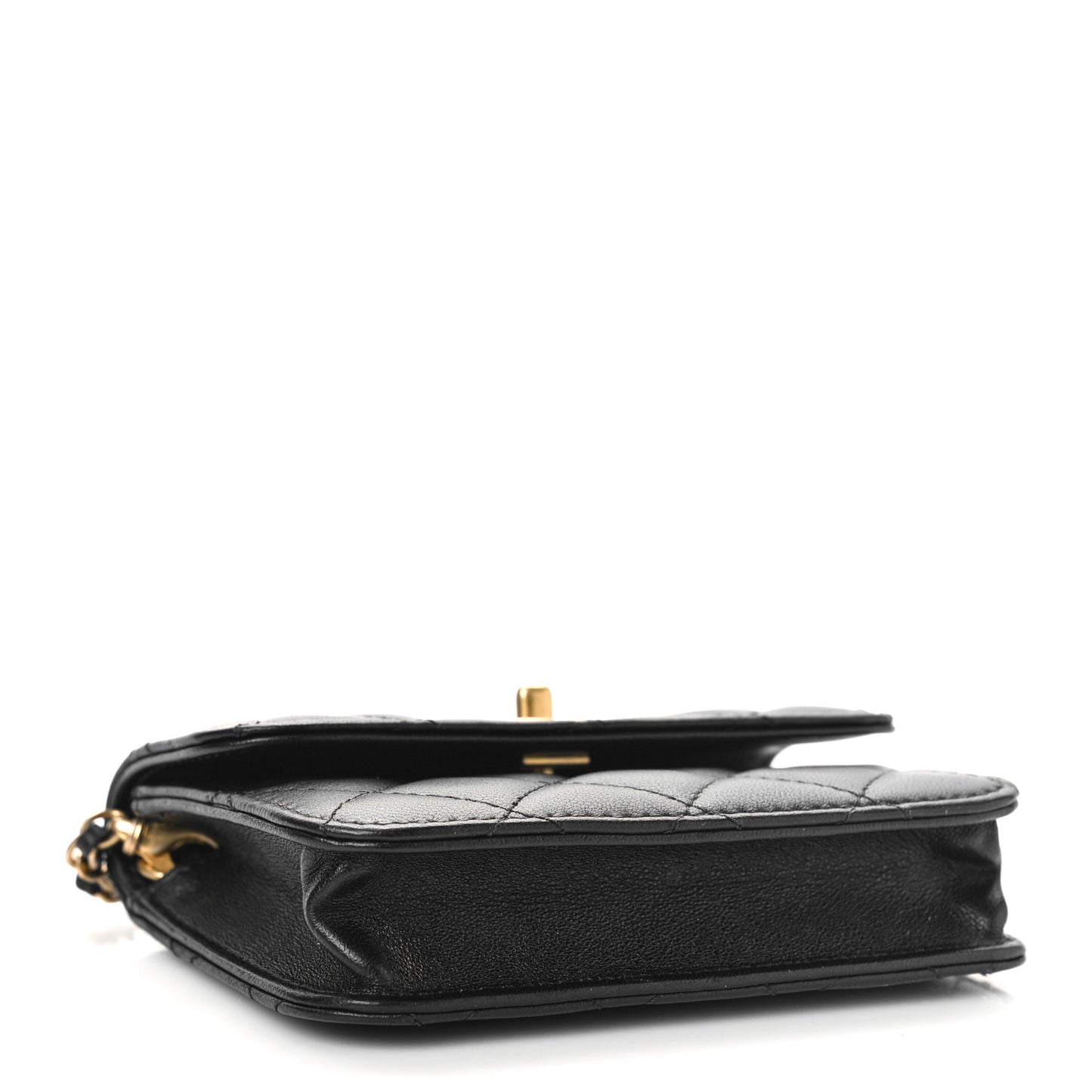 Lambskin Quilted Pearl Crush Clutch With Chain Black
