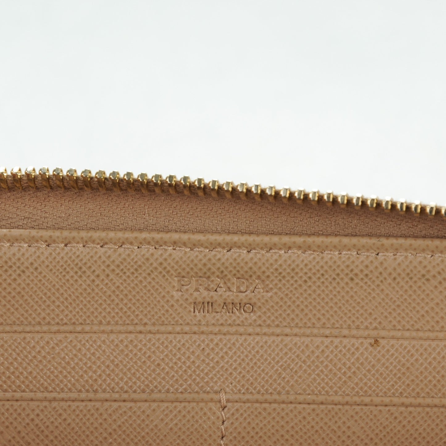 Saffiano Metal Zip Around Wallet Cammeo