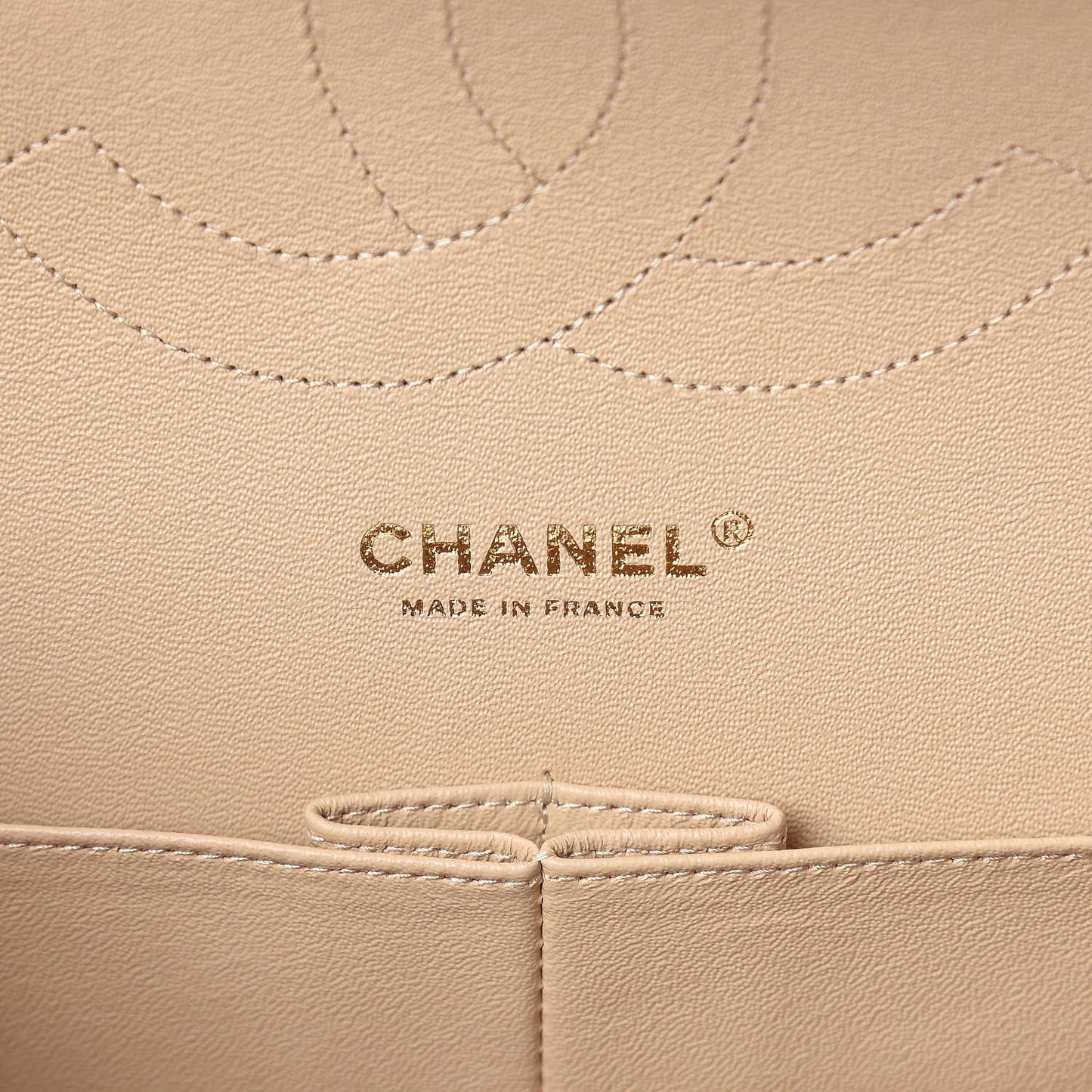 Caviar Quilted Jumbo Double Flap Beige Clair