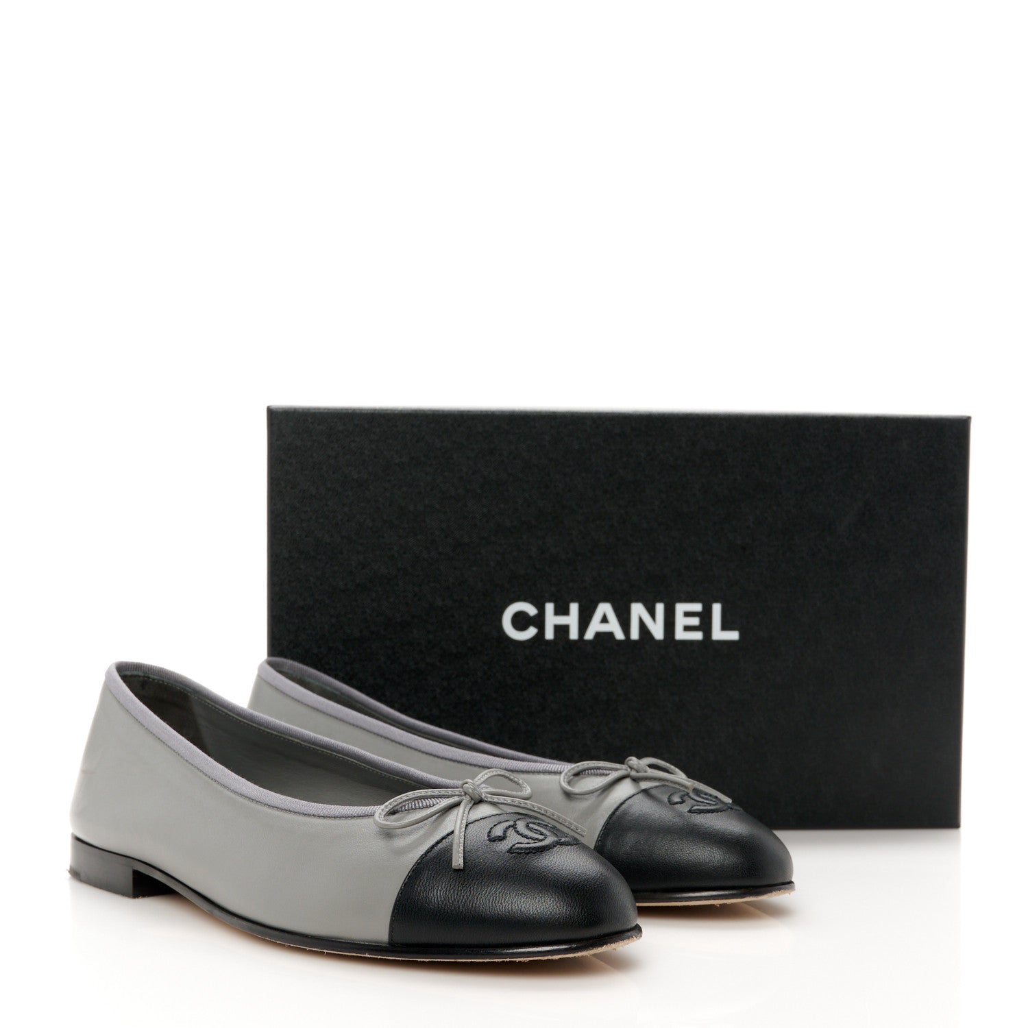 Chanel Lambskin Cap Toe CC Ballerina Flats 38.5 Grey Black 10 of 10