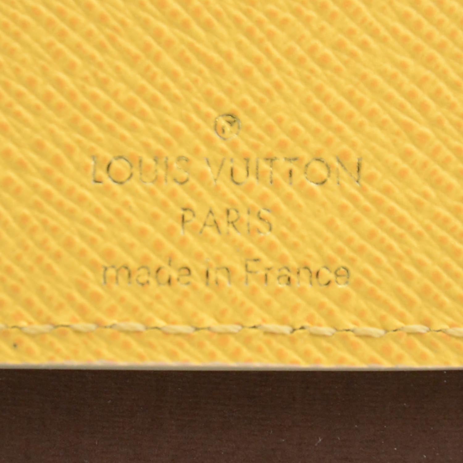 Louis Vuitton Damier Azur Illustre Key Holder 3 of 5
