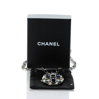 Chanel Gripoix Poured Glass Pearl CC Necklace Silver 5 of 5