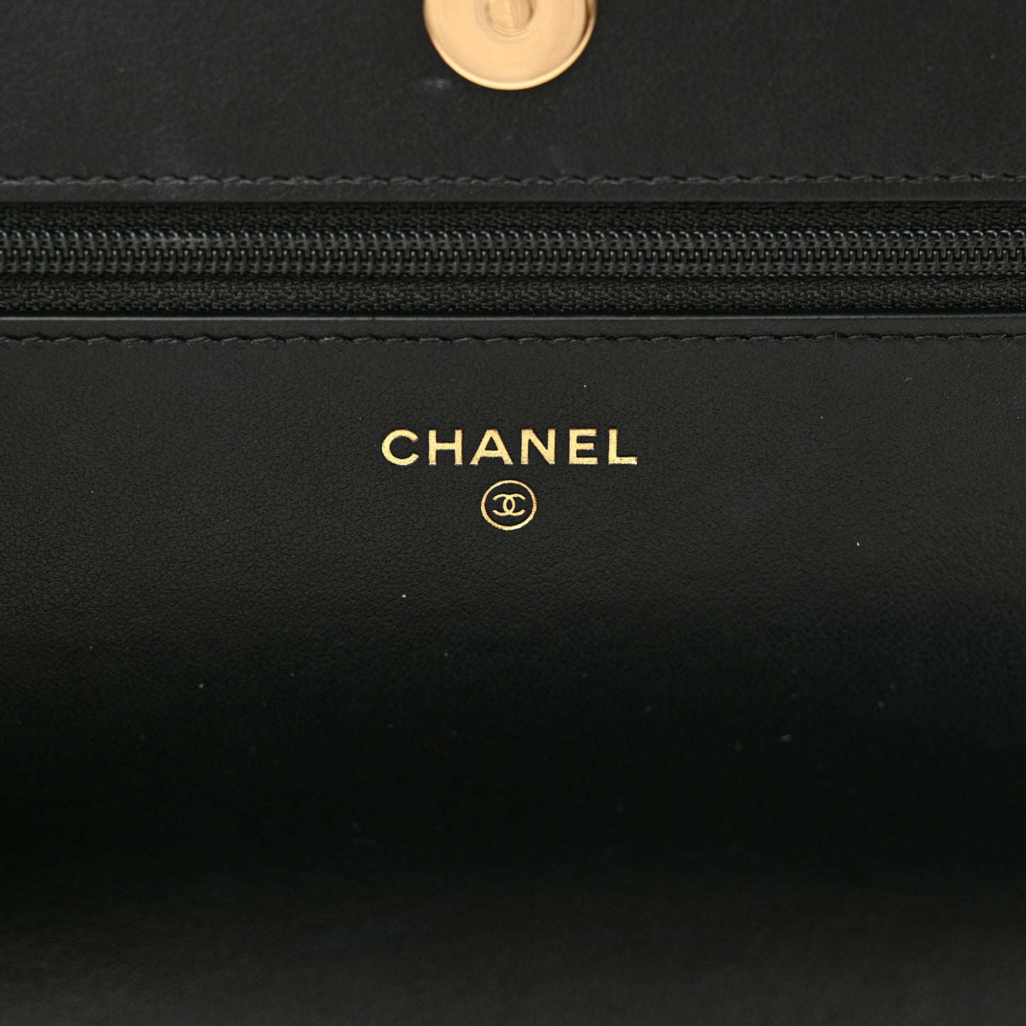 Caviar Quilted Pocket Clutch With Chain WOC Black