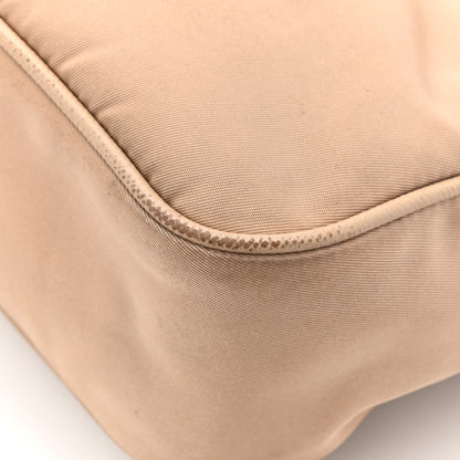 Prada Nylon Re-Edition 2005 Shoulder Bag Cammeo 13 of 15