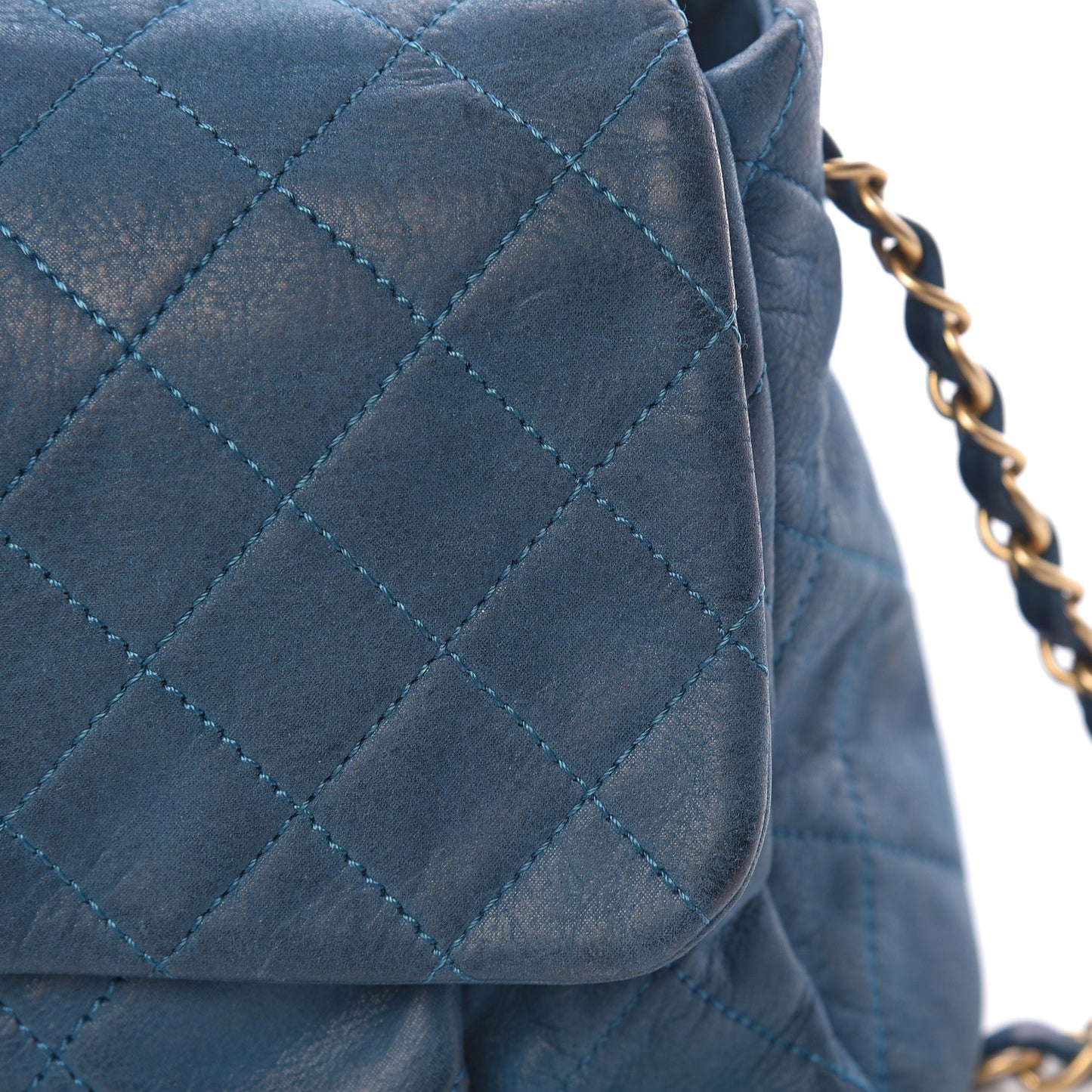 Iridescent Calfskin Large Chic Quilt Flap Dark Blue