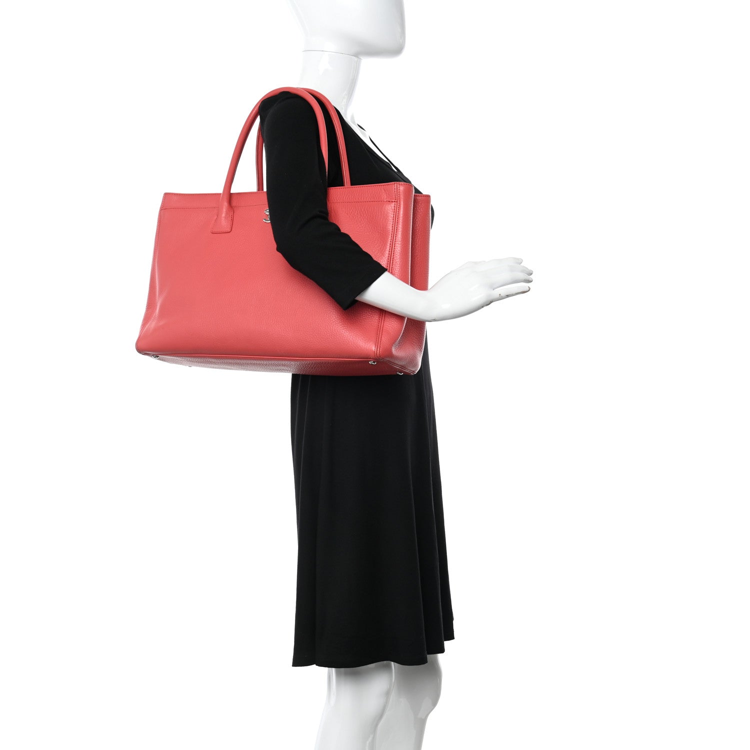 Chanel Calfskin Cerf Executive Shopper Tote Coral 2 of 11