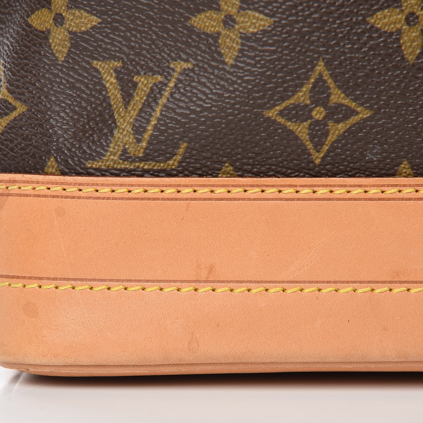 Monogram Noe