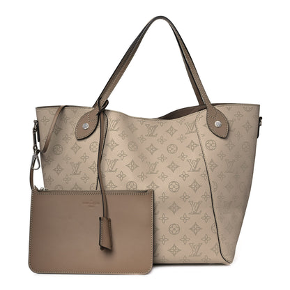 Louis Vuitton Mahina Hina MM Galet 1 of 10