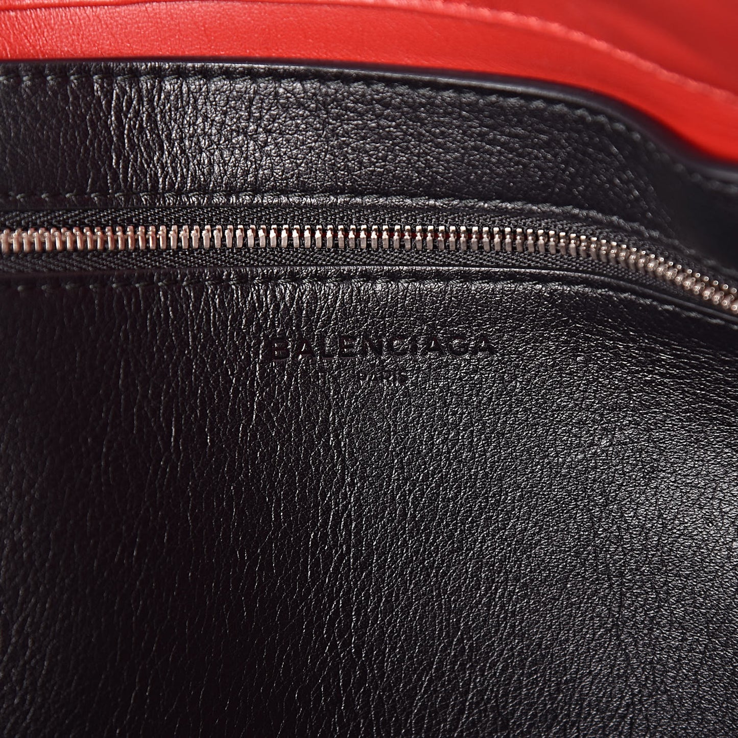Calfskin M Triangle Duffle Black