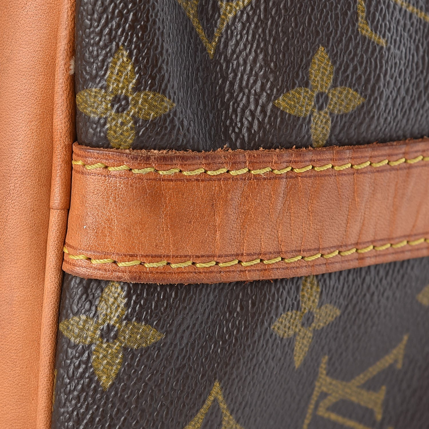 Louis Vuitton Monogram Petit Noe 18 of 23