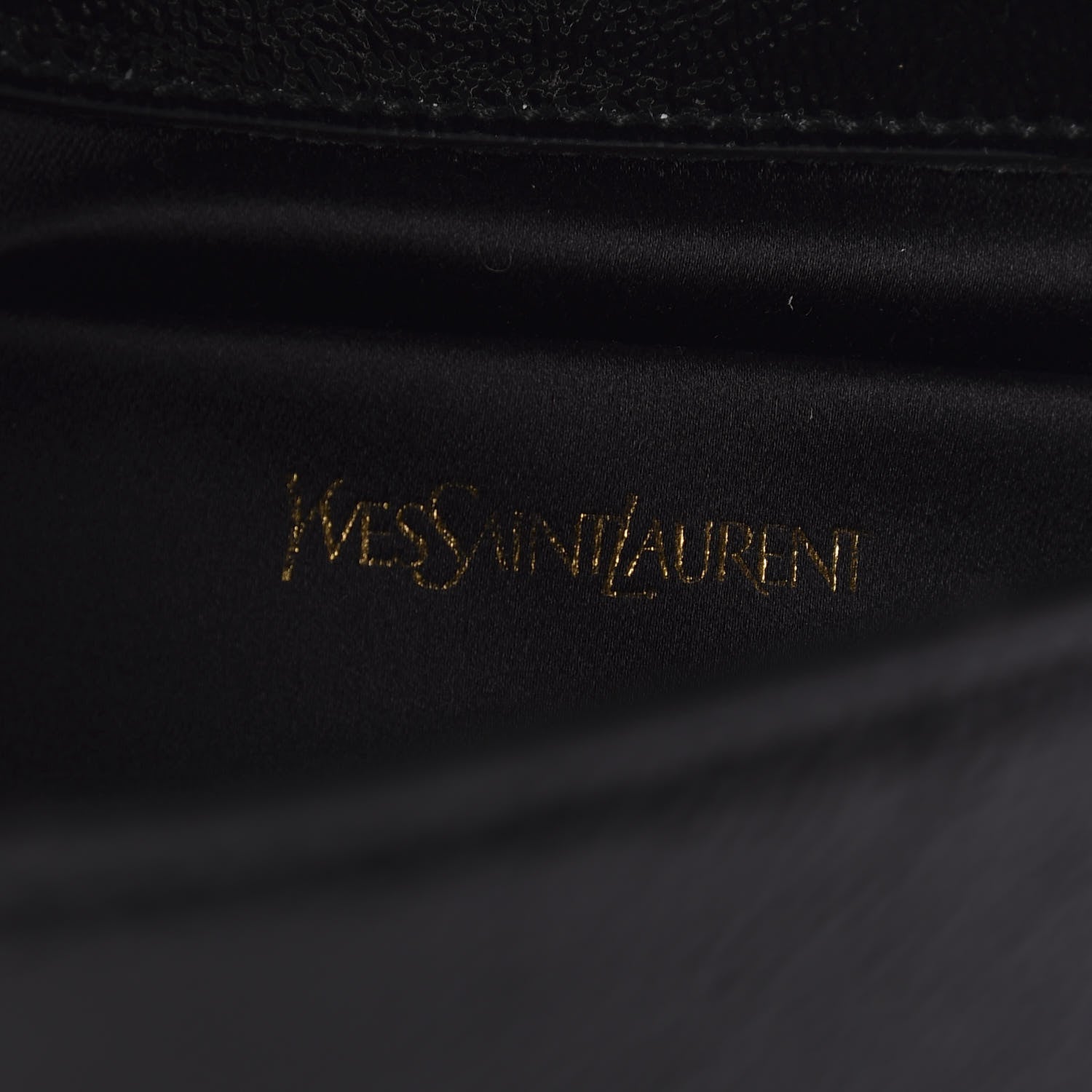 Saint Laurent Textured Patent Monogram Belle De Jour Clutch Black 6 of 7