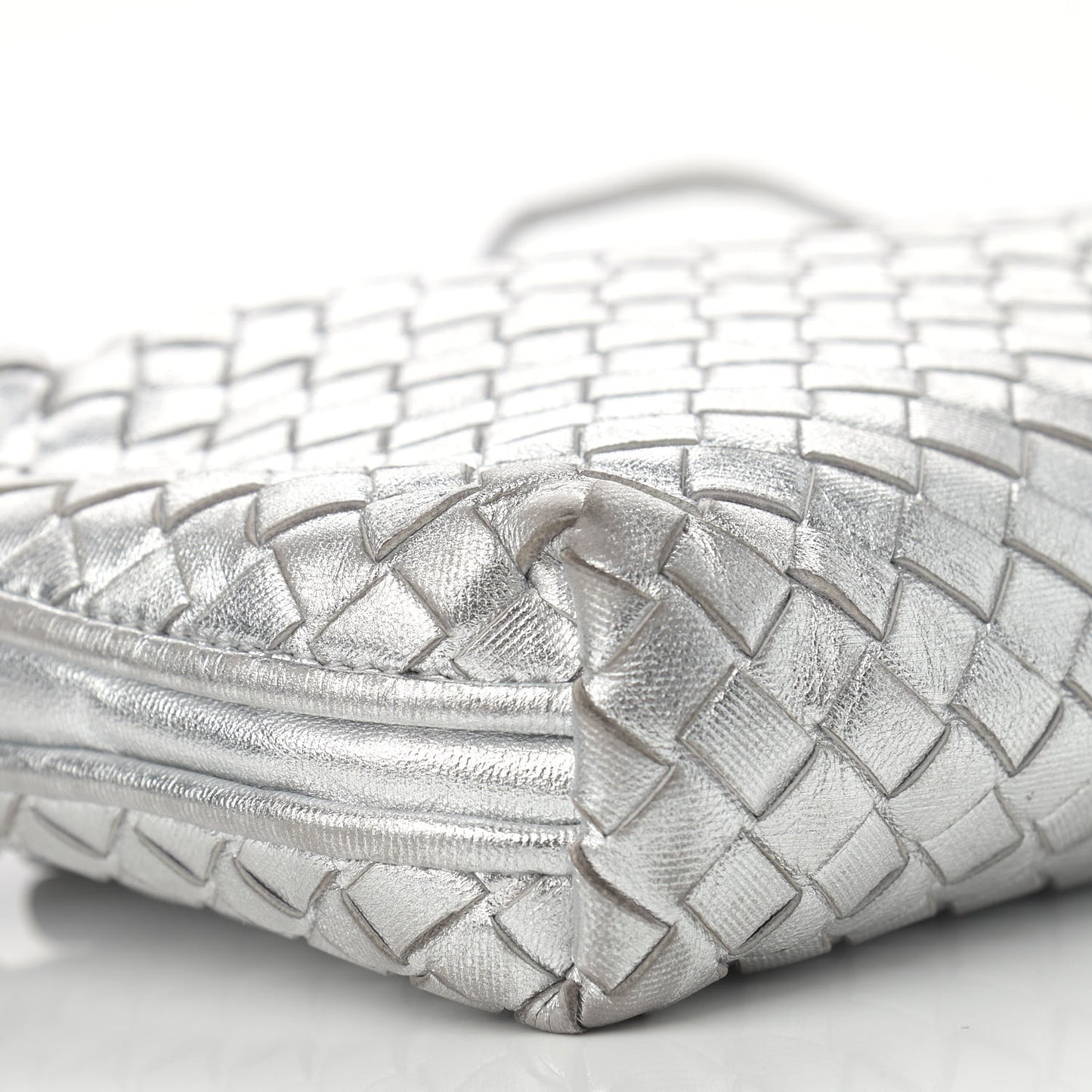 Metallic Nappa Intrecciato Nodini Crossbody Messenger Silver