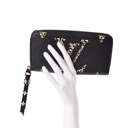 Louis Vuitton Monogram Giant Jungle Zippy Wallet Black 2 of 8