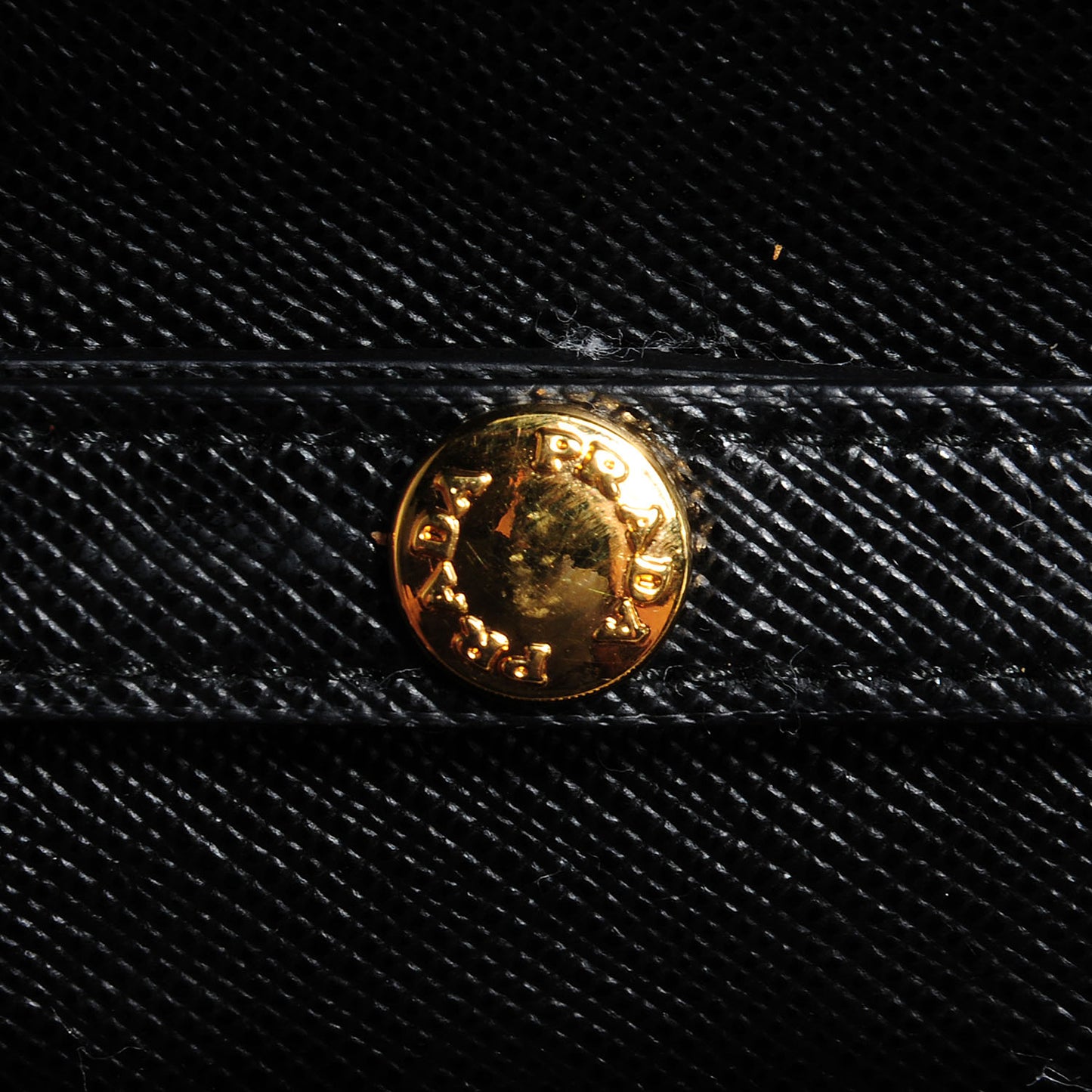 Saffiano Metal Oro Chain Wallet Nero Black