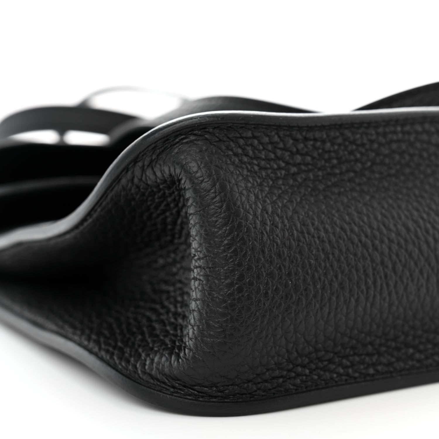 Hermes Taurillon Clemence Halzan 25 Black 10 of 11