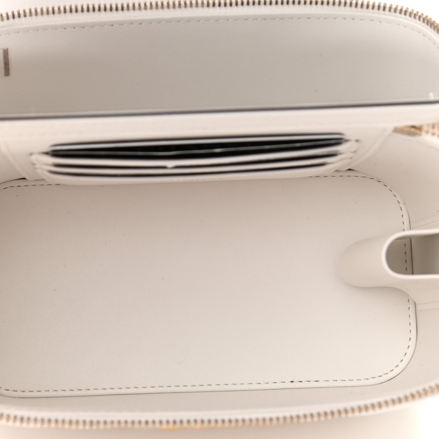 Shiny Caviar Quilted Pick Me Up Vanity Case White