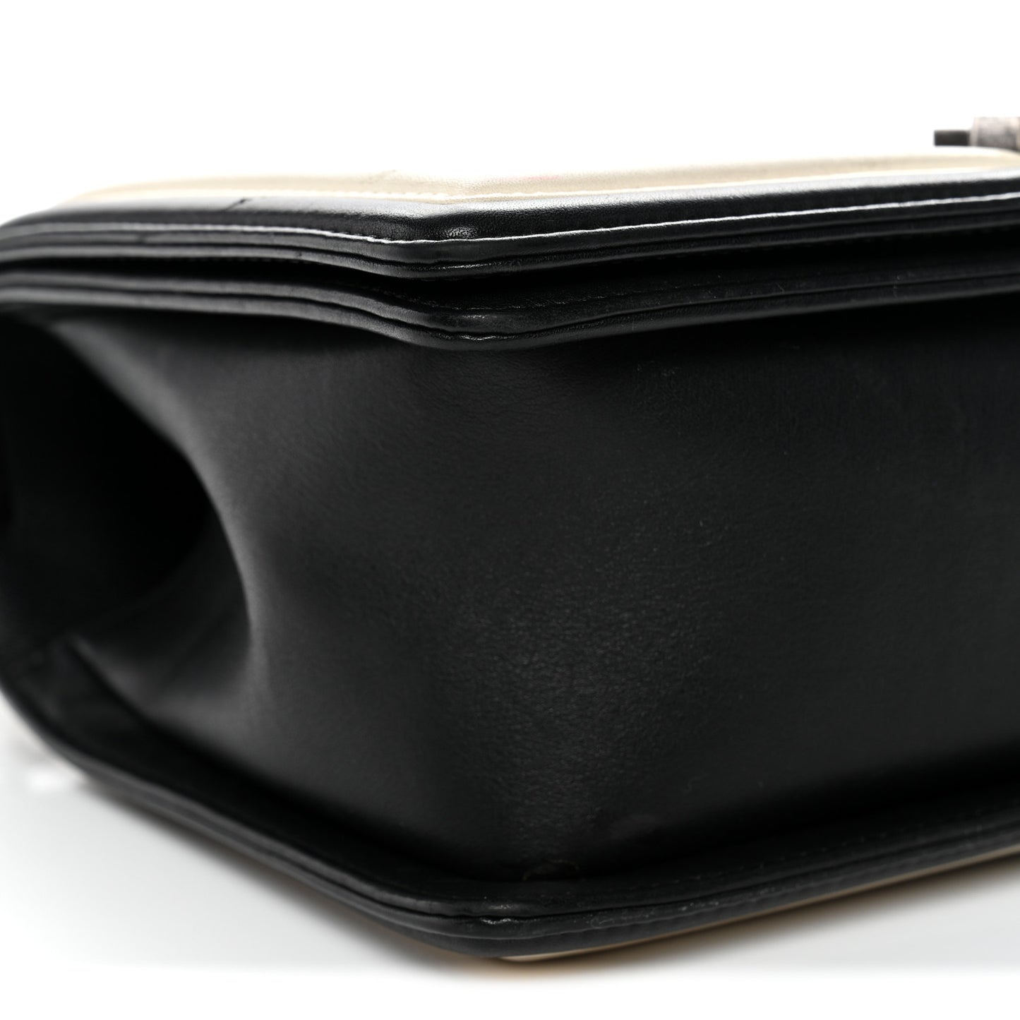 Calfskin Pleated Medium Boy In Rome Flap Black White