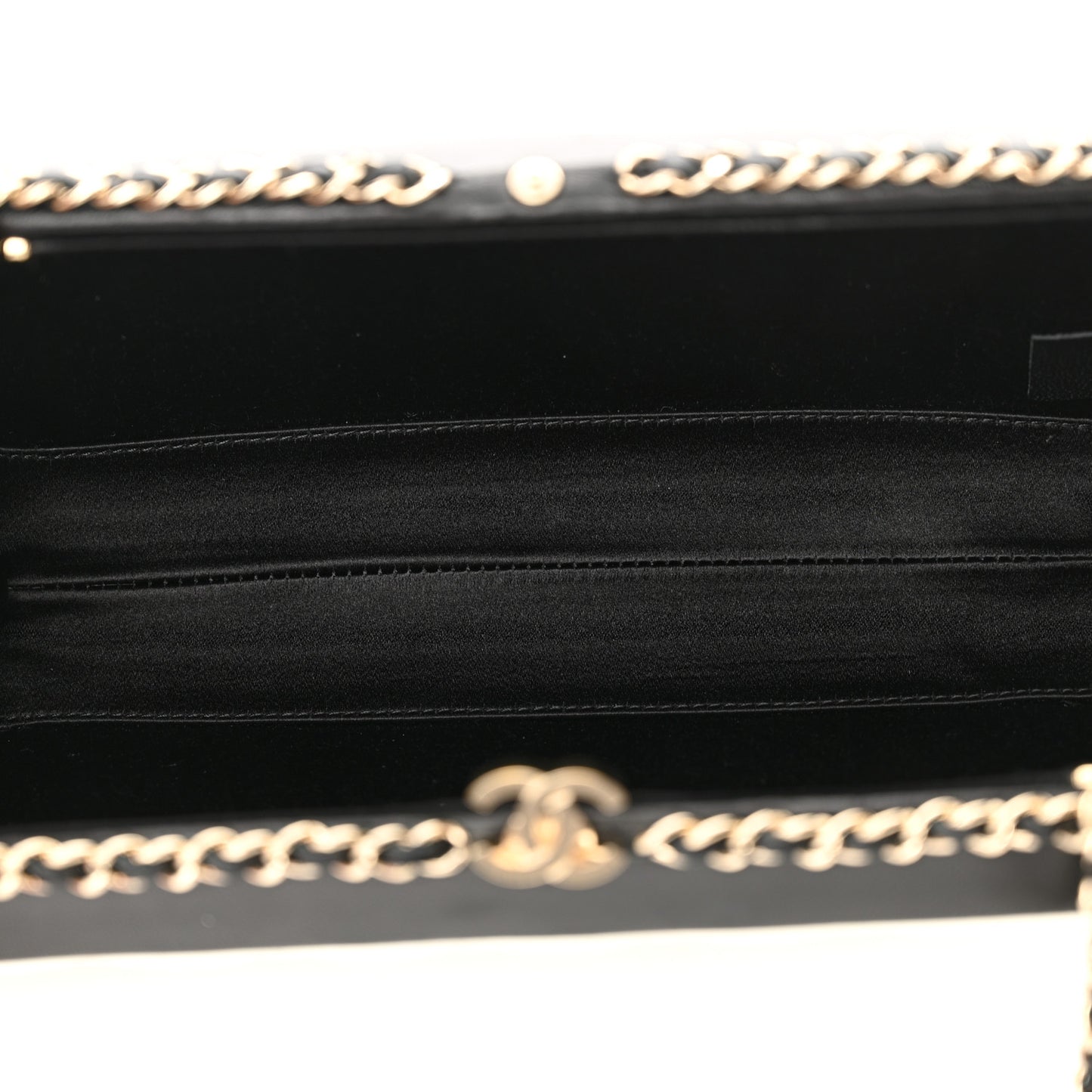 Lambskin Quilted Chain Around White Black
