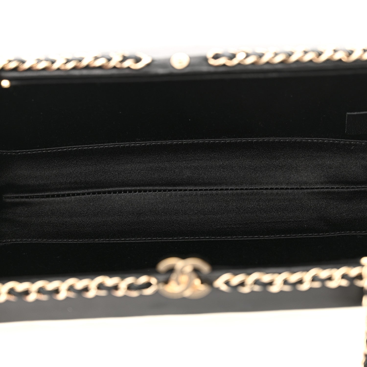 Chanel Lambskin Quilted Chain Around White Black 5 of 10