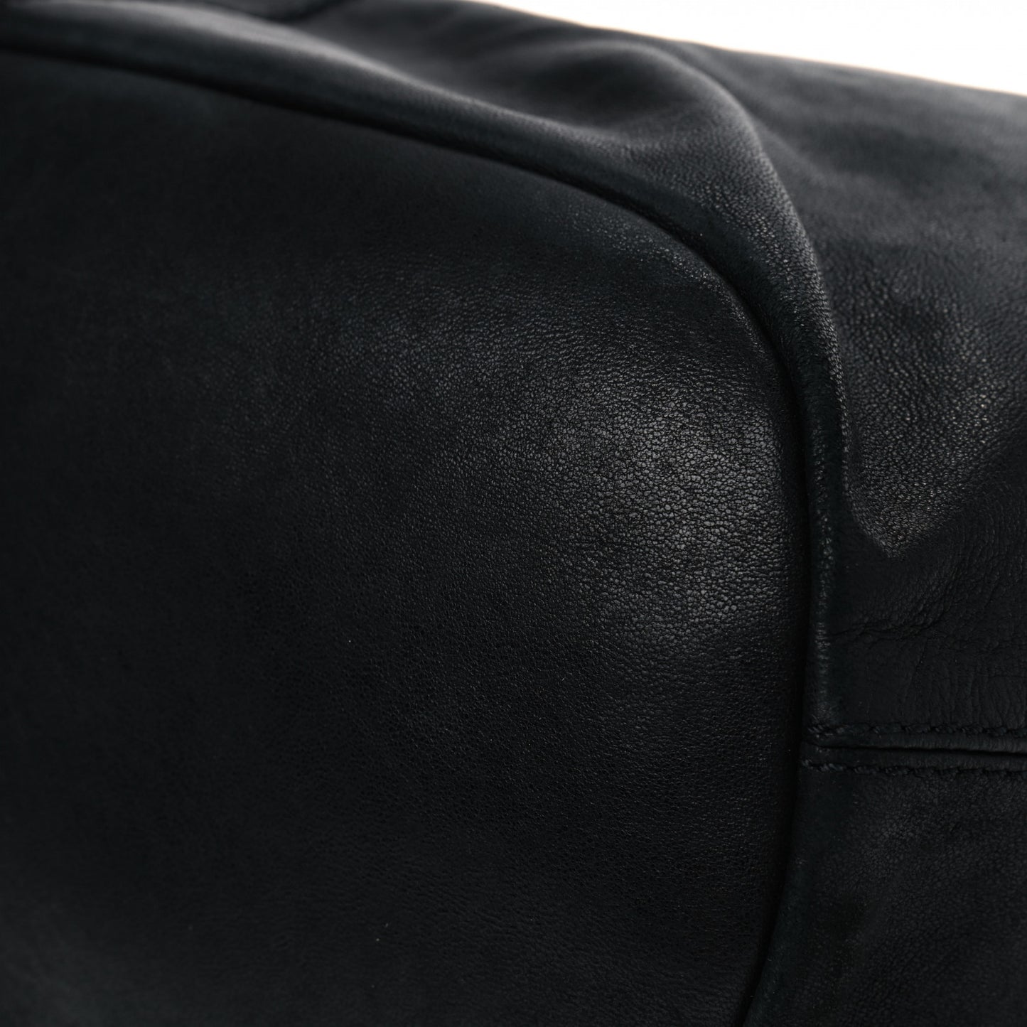 Lambskin Medium Nightingale Black