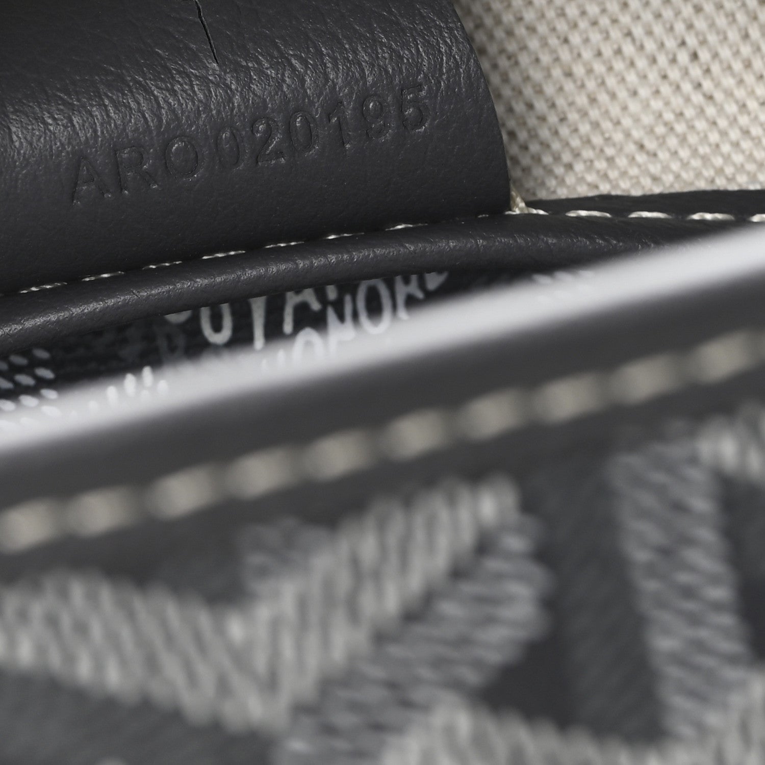 Goyard Goyardine Artois MM Grey 6 of 10