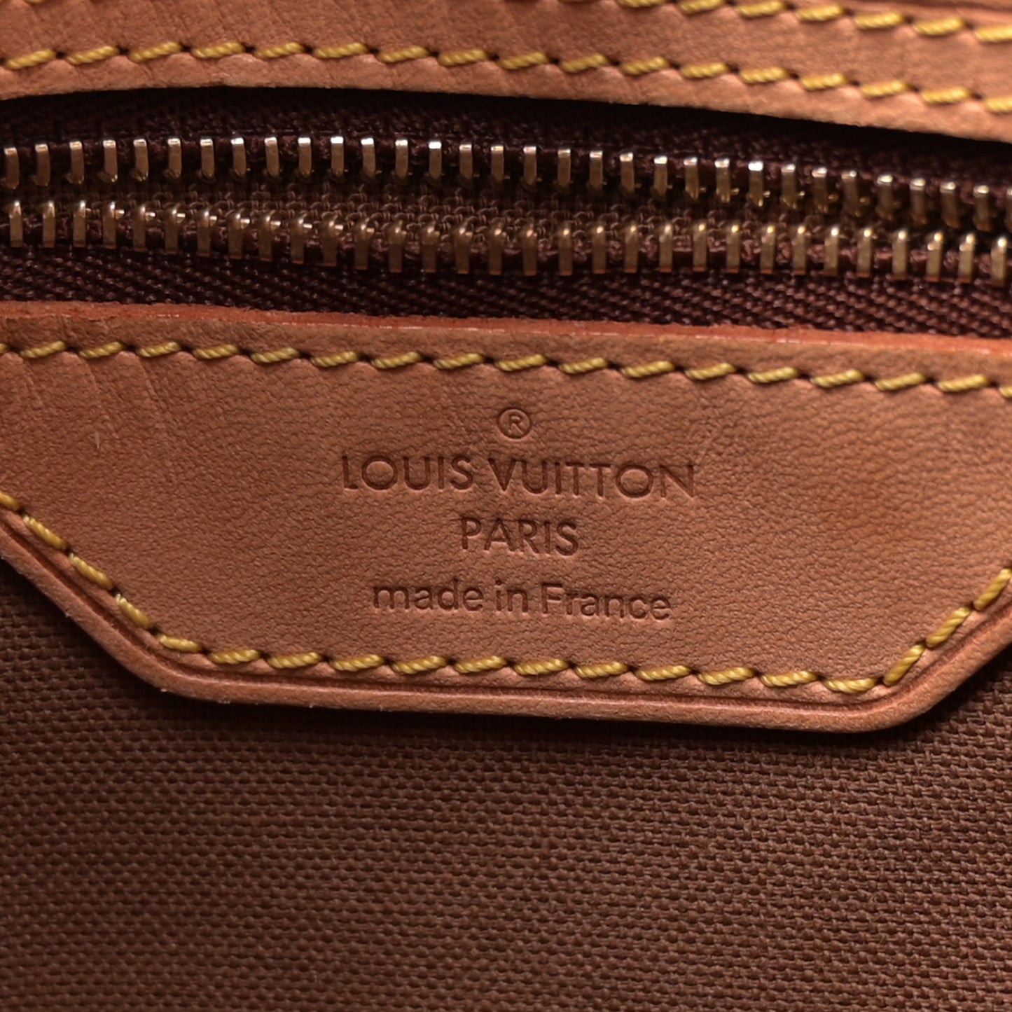 Monogram Batignolles Vertical