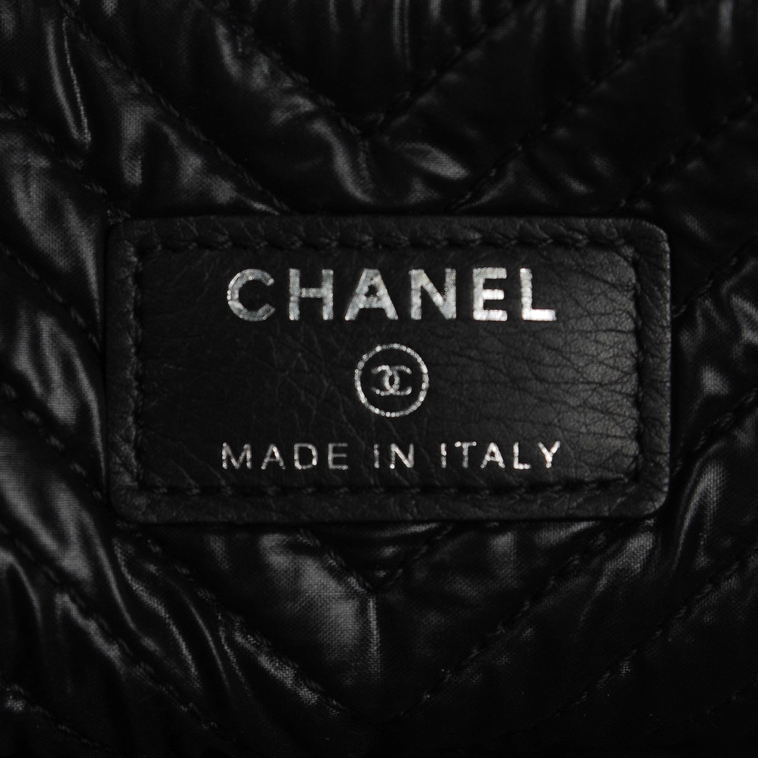 Chanel Calfskin Chevron Large Boy Cosmetic Case Black 6 of 7