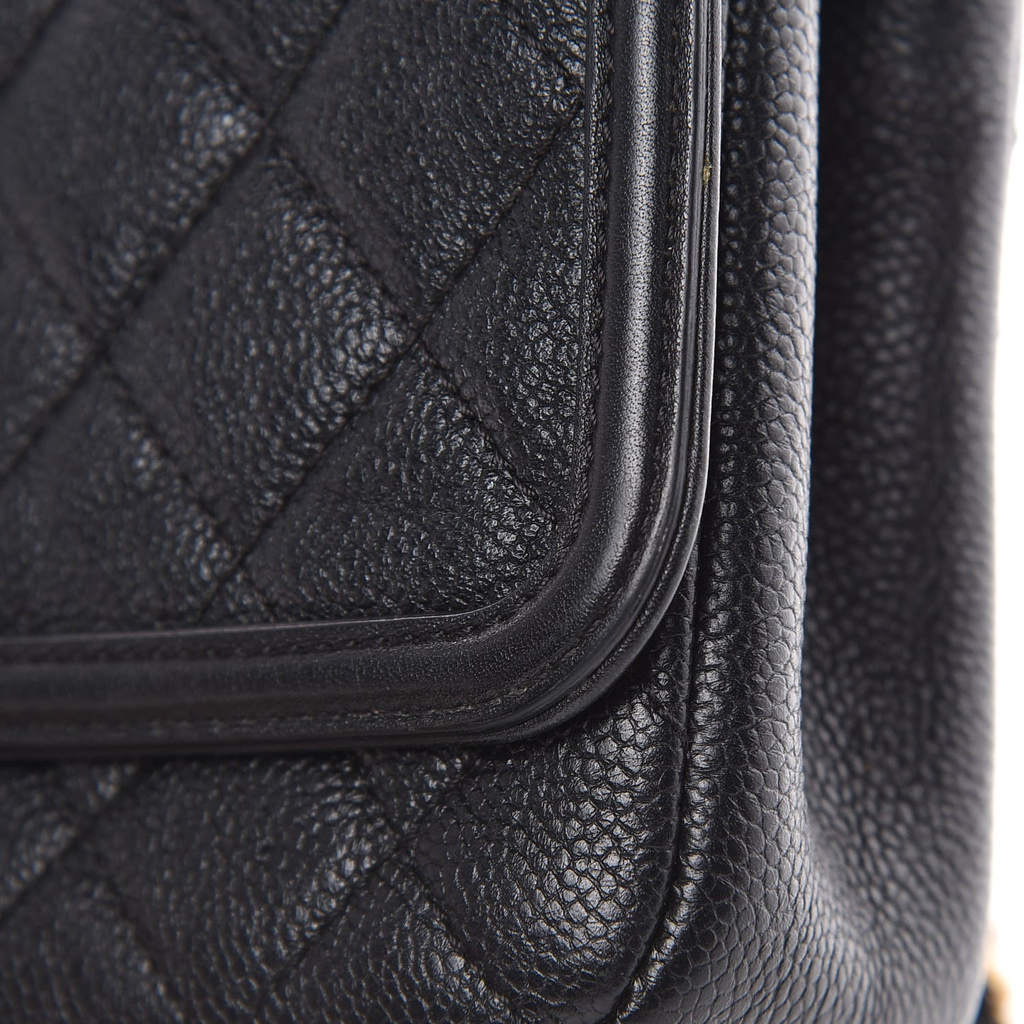 Caviar Quilted Small CC Filigree Flap Black