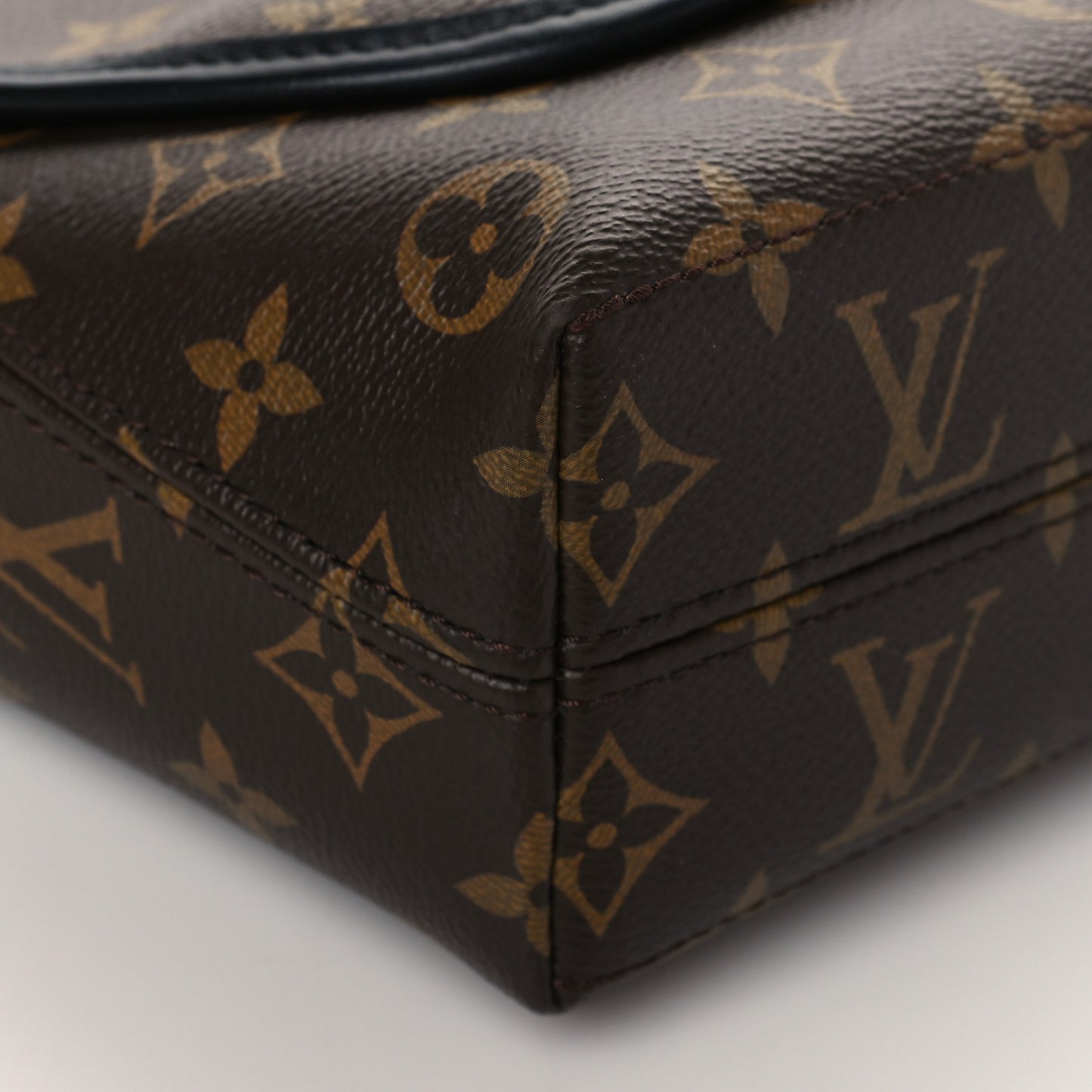 Monogram Macassar Magnetic Messenger