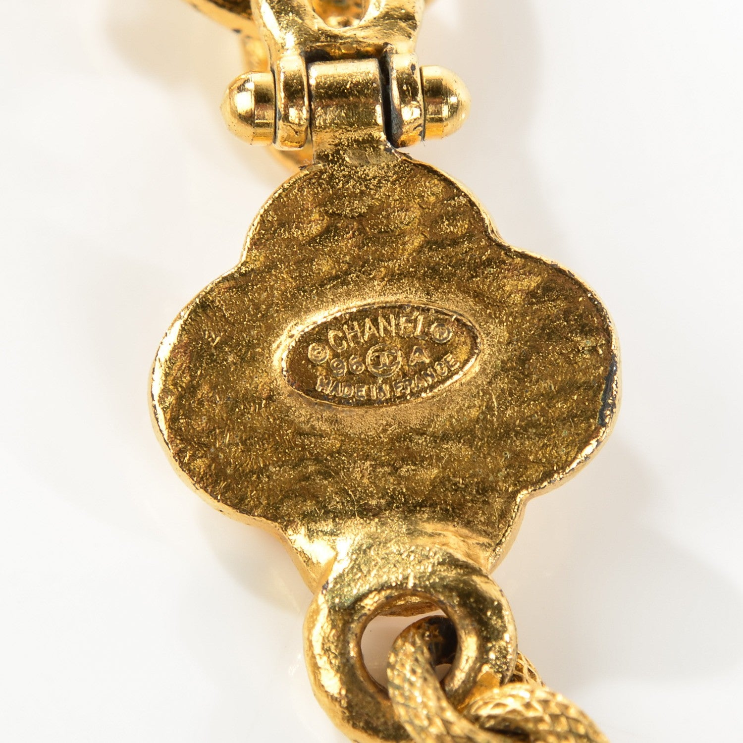 Chanel Resin CC Clover Necklace Gold 5 of 5