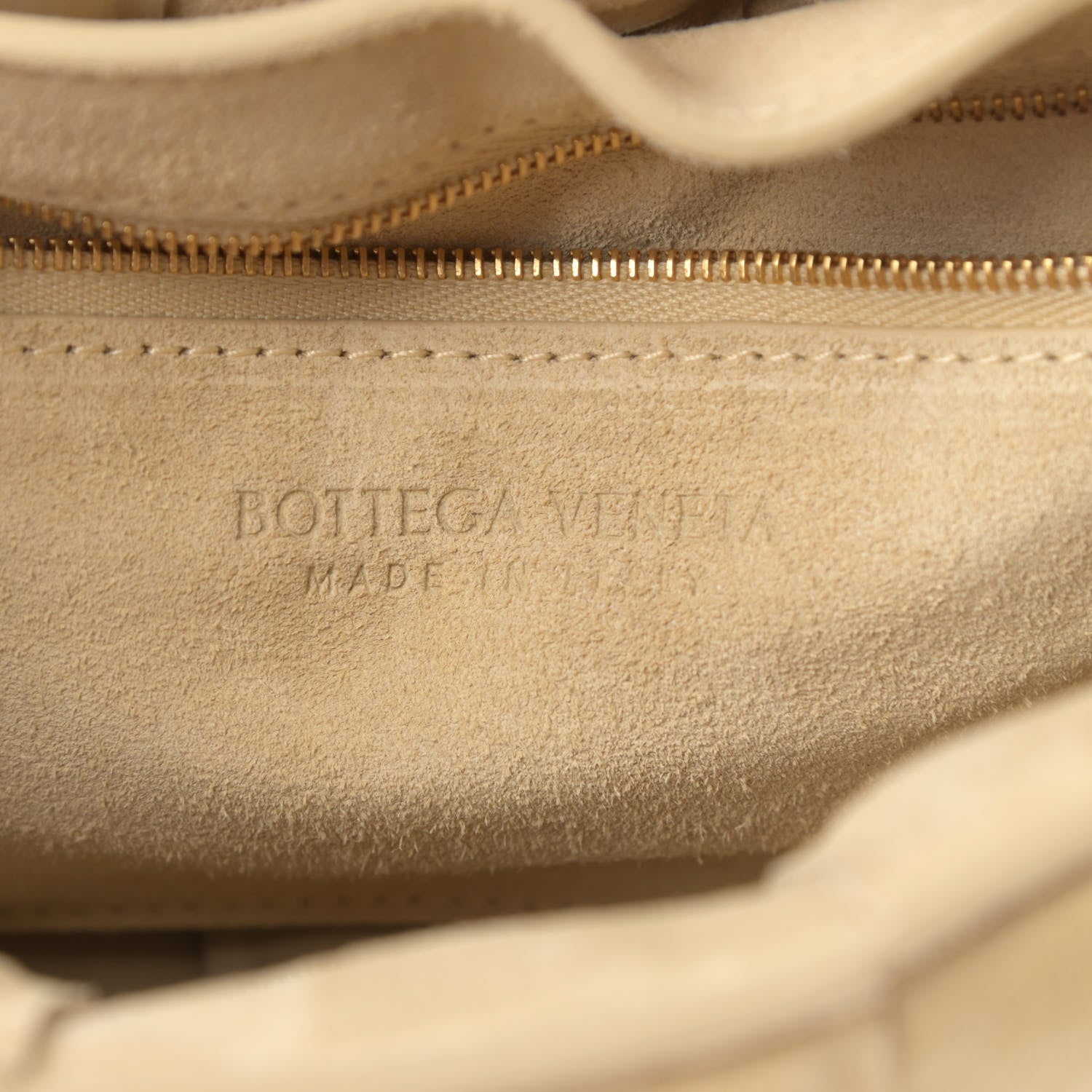 Bottega Veneta Suede Calfskin Maxi Intrecciato Padded Cassette Crossbody Bag Sand 6 of 12