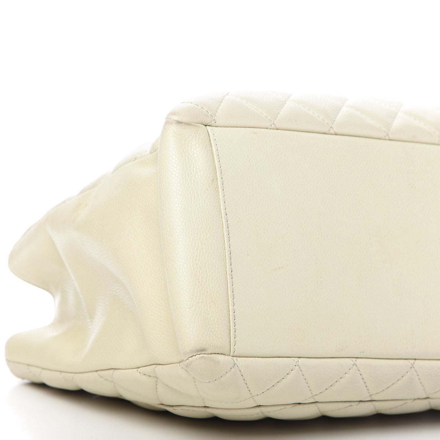 Caviar Quilted Grand Shopping Tote GST White