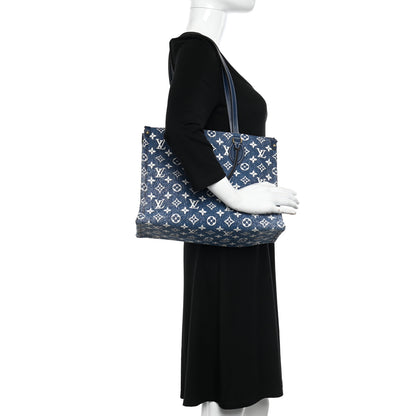 Louis Vuitton Monogram Jacquard Denim Onthego MM Bleu 2 of 9
