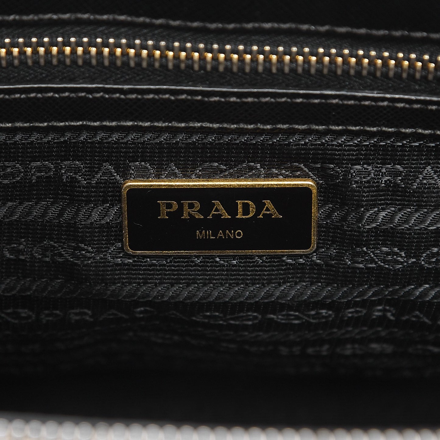 Saffiano Small Galleria Double Zip Tote Black