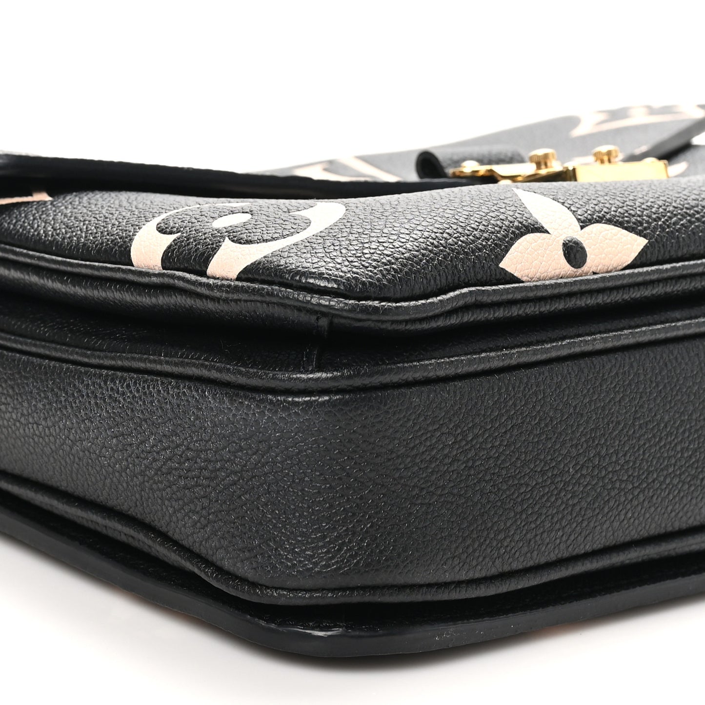 Empreinte Monogram Giant Pochette Metis Black Beige