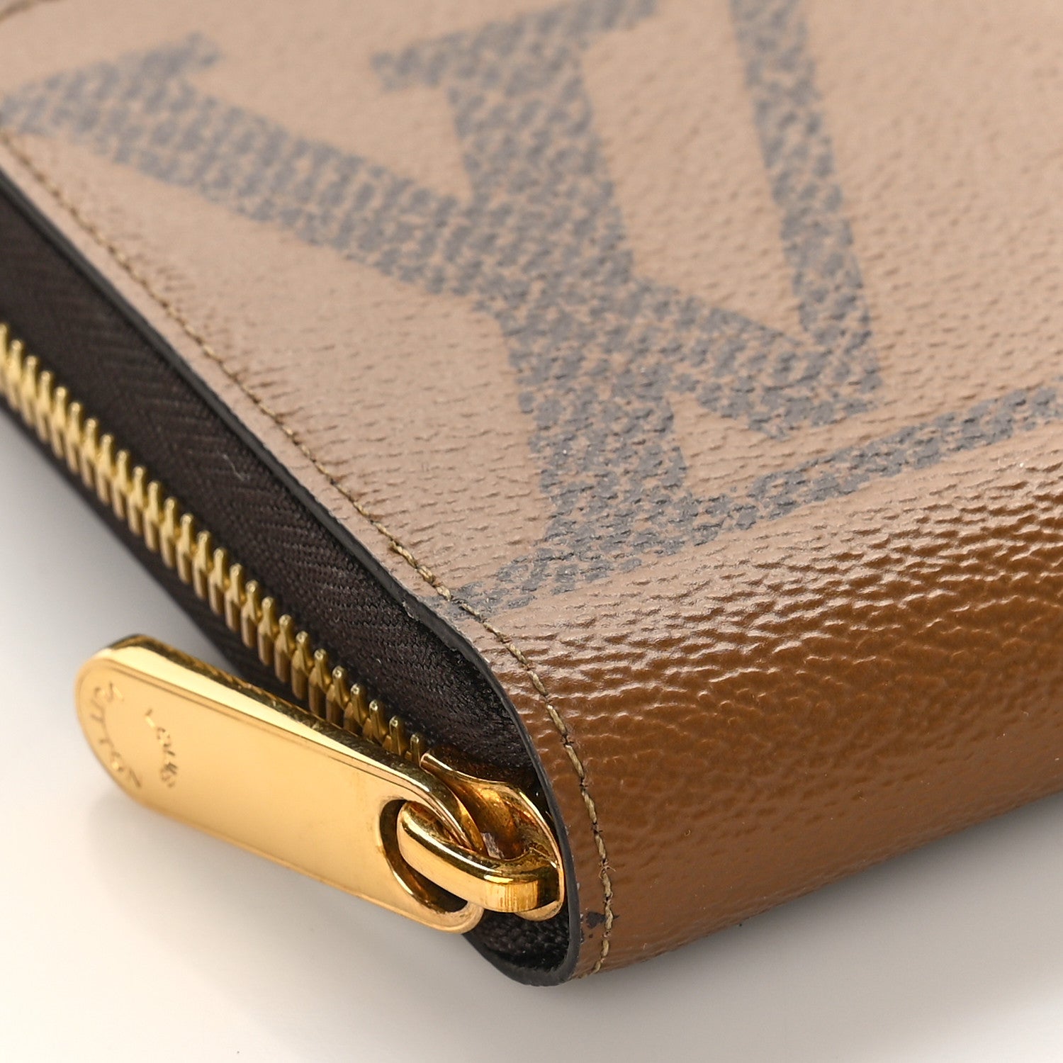 Louis Vuitton Reverse Monogram Giant Zippy Wallet 7 of 8