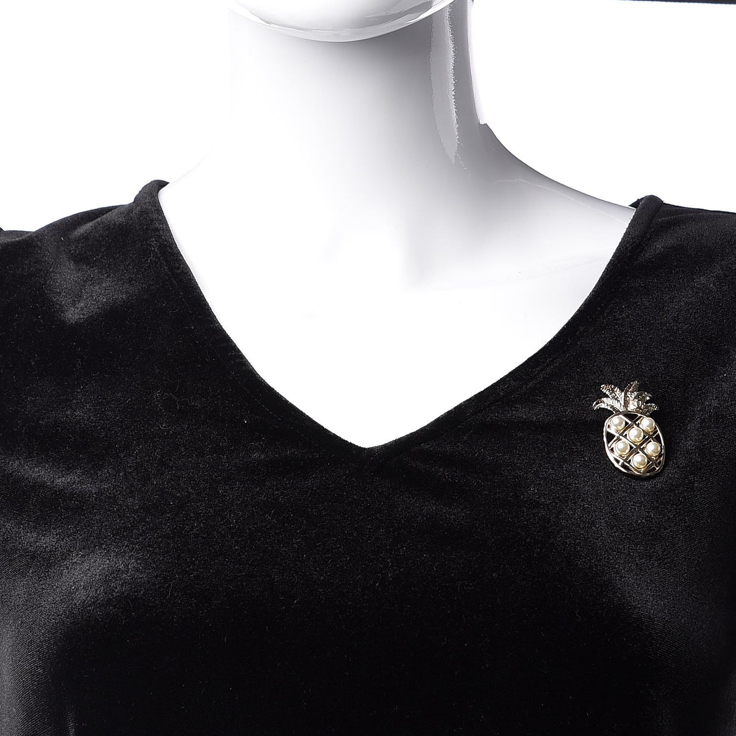 Pearl Pineapple Brooch Gold