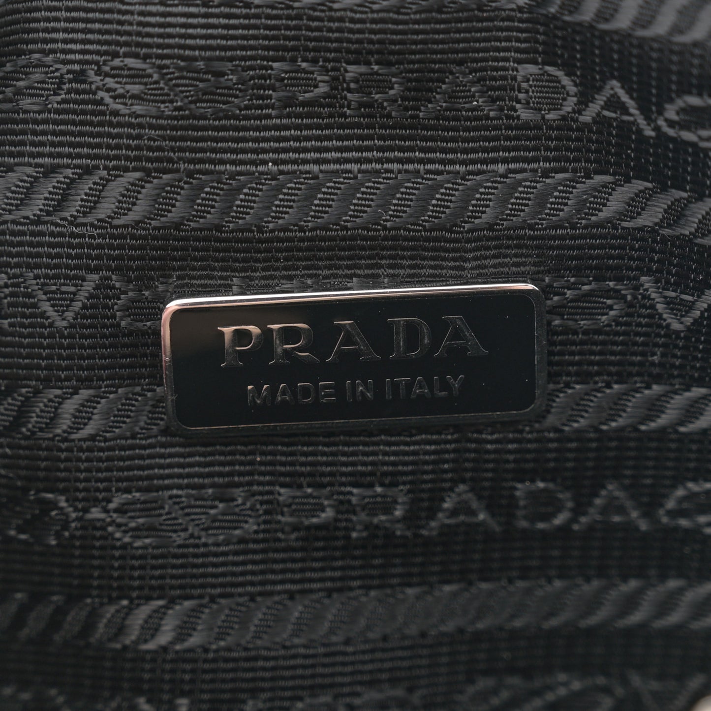 Grace Lux Triangle Shoulder Bag Sabbia