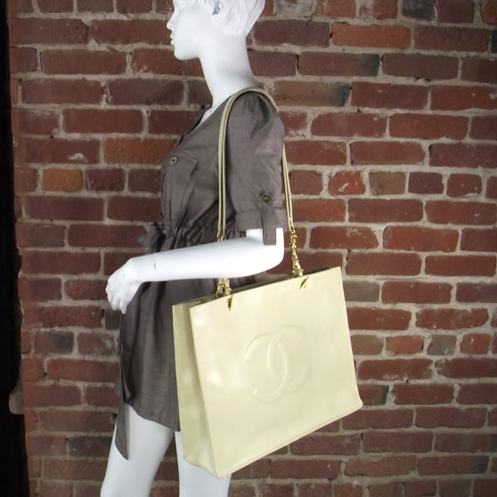 Chanel Caviar Shopper Tote Light Beige 2 of 11