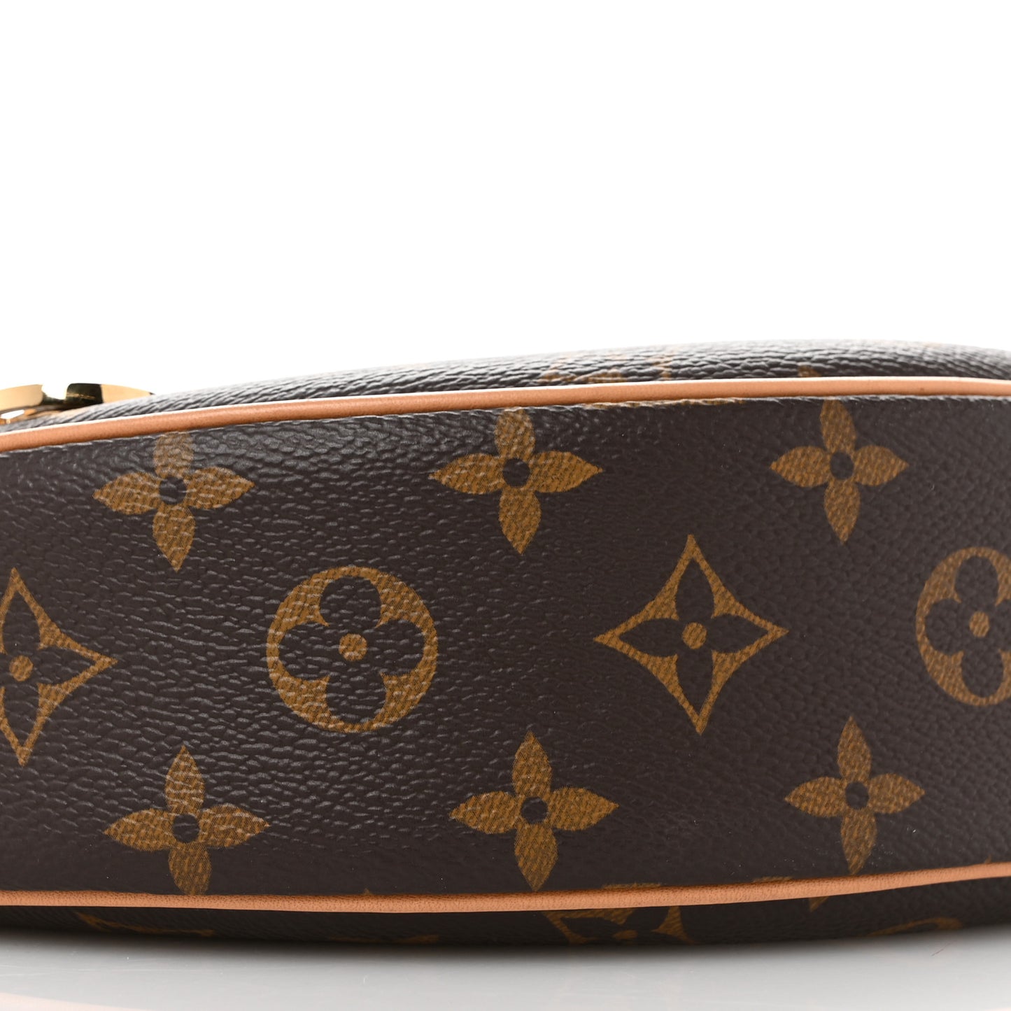 Monogram Loop