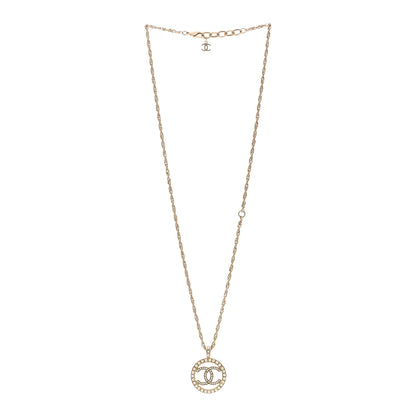 Chanel Pearl CC Round Pendant Necklace Gold 3 of 4