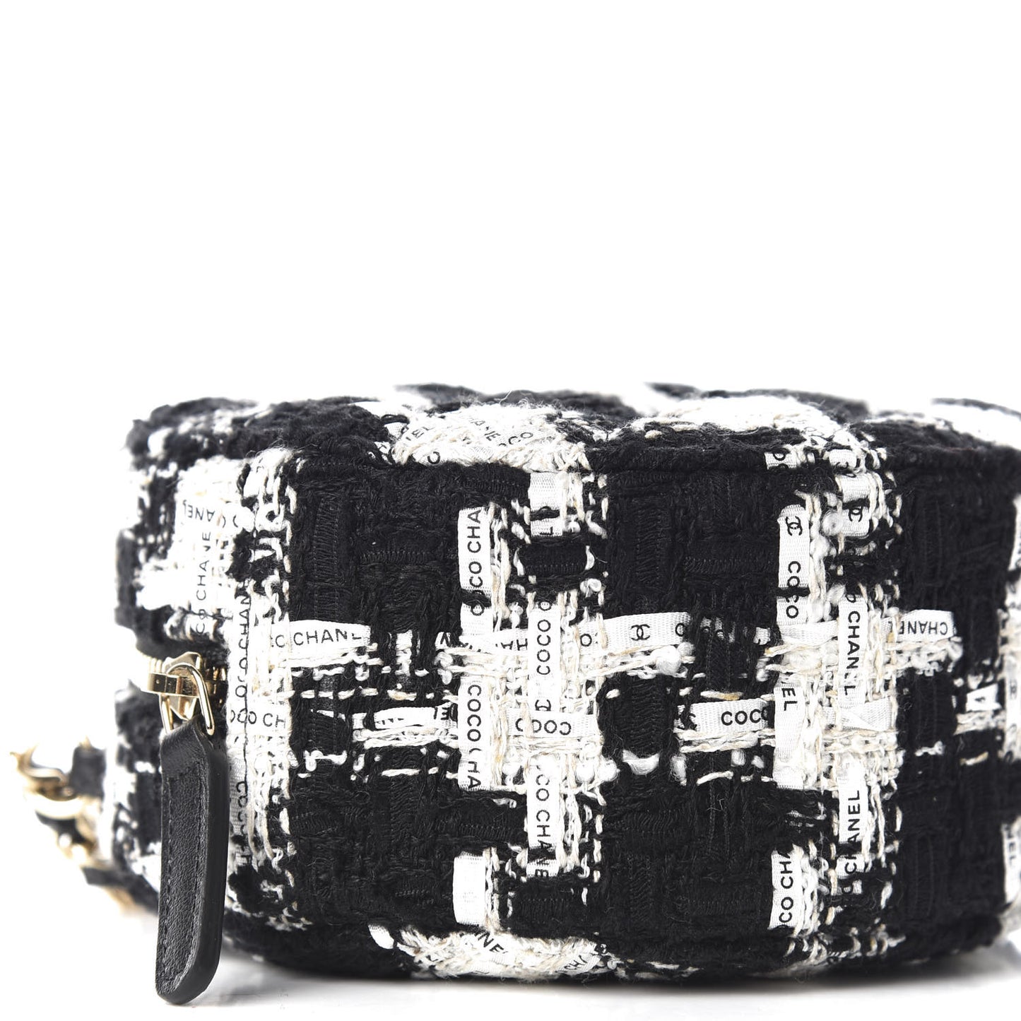 Tweed Quilted Round Clutch With Chain Black Ecru White