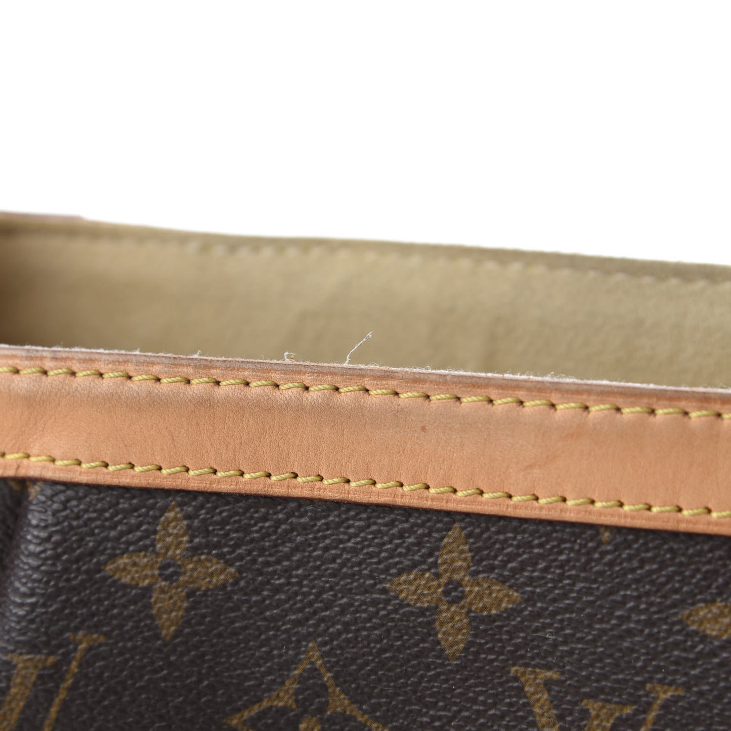Monogram Beverly MM