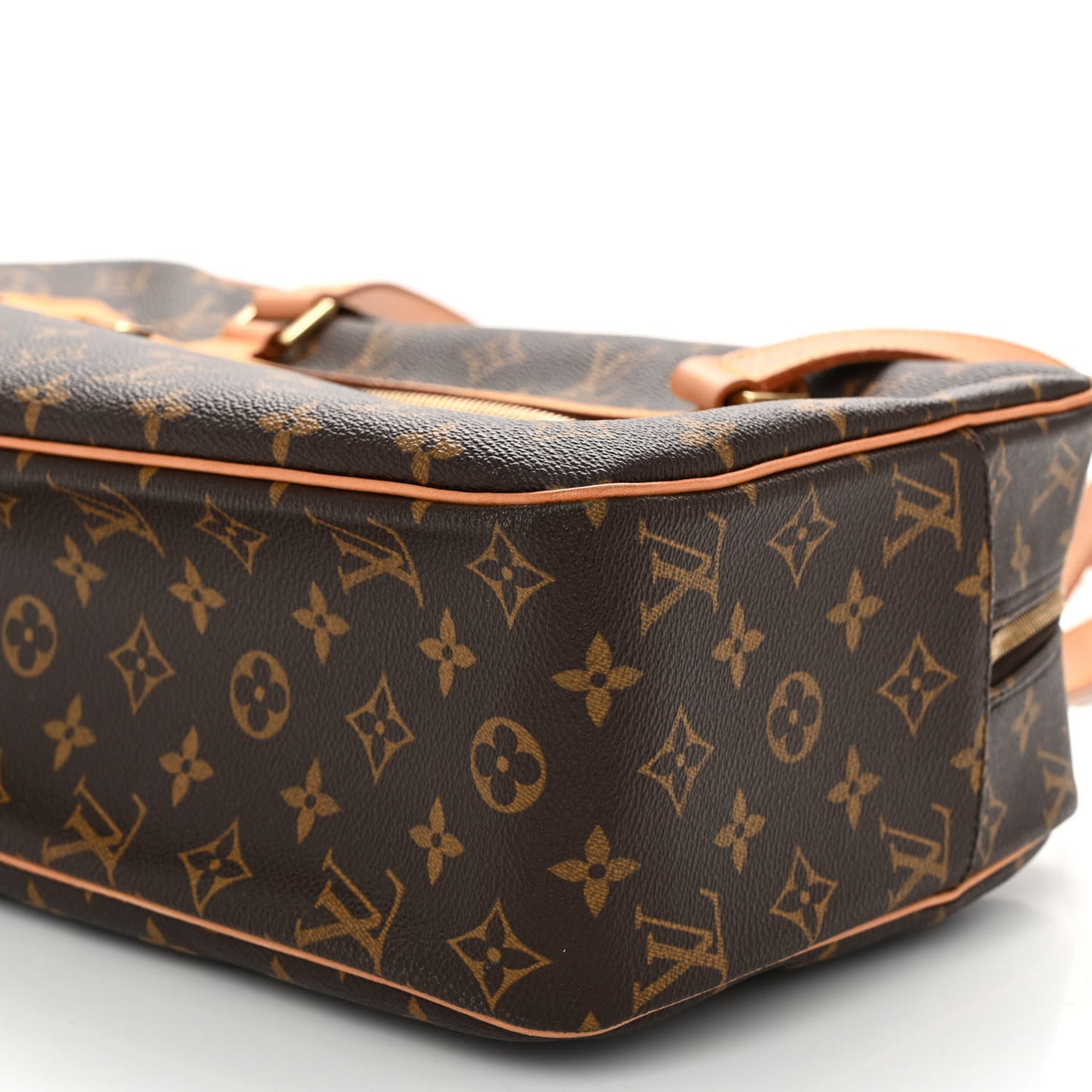 Monogram Cite GM